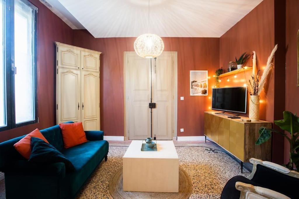 La Suite 2 Pieces Lit Queen Size Entree Privee Nîmes Buitenkant foto